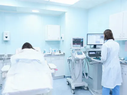 Specialty clinic consultation room